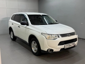Внедорожник Mitsubishi Outlander 2014 года, 1497000 рублей, Красноярск