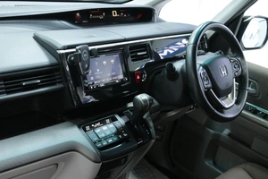 Минивэн Honda Stepwgn 2018 года, 1898000 рублей, Солонцы