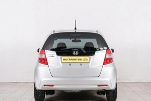 Хетчбэк Honda Fit 2012 года, 989000 рублей, Красноярск