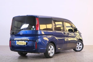 Минивэн Honda Stepwgn 2015 года, 1899000 рублей, Омск