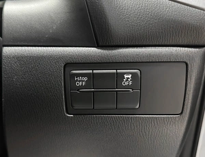 Седан Mazda Axela 2017 года, 1477000 рублей, Красноярск