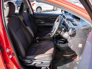 Хетчбэк Toyota Aqua 2017 года, 1075000 рублей, Краснодар