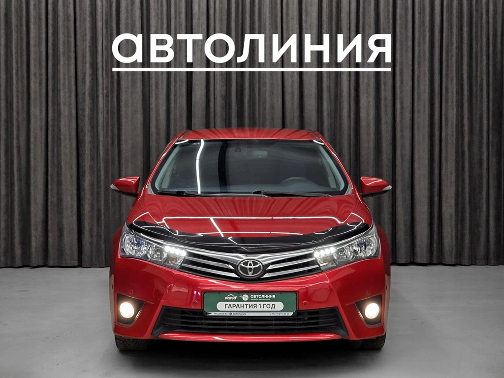 Седан Toyota Corolla 2013 года, 1299000 рублей, Красноярск