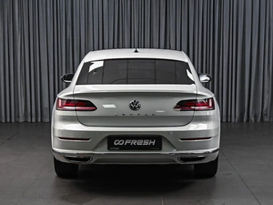 Лифтбек Volkswagen Arteon 2017 года, 3499000 рублей, Ставрополь
