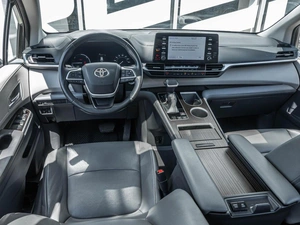 Минивэн Toyota Sienna 2021 года, 4170000 рублей, Ставрополь