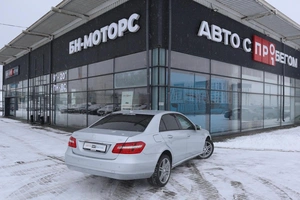 Седан Mercedes-benz E-класс 2009 года, 1400000 рублей, Мирное