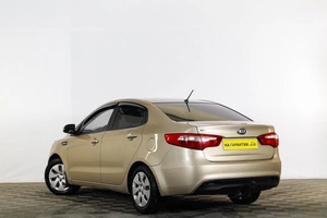 Седан Kia Rio 2013 года, 669000 рублей, Тюмень
