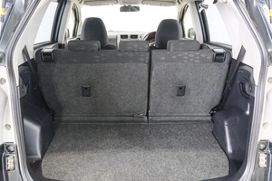 Хетчбэк Toyota Ractis 2012 года, 969000 рублей, Красноярск