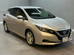 Хетчбэк Nissan Leaf 2019 года, 1897000 рублей, Красноярск