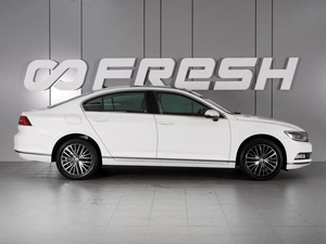 Седан Volkswagen Passat 2015 года, 1814000 рублей, Красный Пахарь