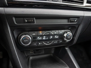 Седан Mazda 3 2014 года, 1299000 рублей, Краснодар