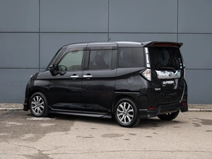 Хетчбэк Toyota Tank 2017 года, 1320000 рублей, Краснодар