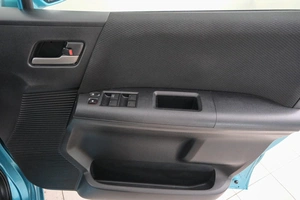 Минивэн Honda Freed 2011 года, 1009000 рублей, Красноярск