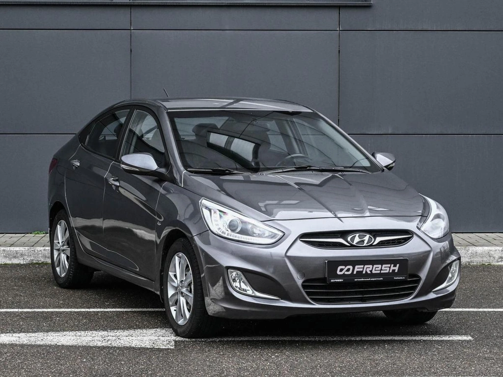 Седан Hyundai Solaris 2014 года, 999000 рублей, Кирилловка