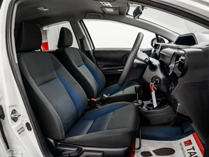 Хетчбэк Toyota Aqua 2018 года, 1200000 рублей, Красноярск