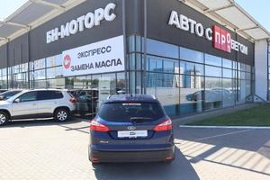 Хэтчбек Ford Focus 2012 года, 885000 рублей, Мирное