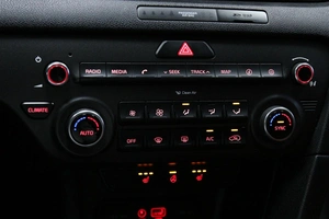 Внедорожник Kia Sportage 2016 года, 1783000 рублей, Солонцы