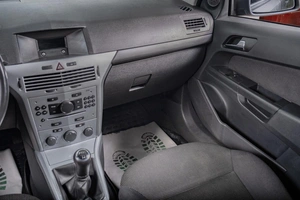 Универсал Opel Astra 2010 года, 639000 рублей, Томск