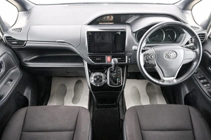 Минивэн Toyota Esquire 2016 года, 2439000 рублей, Красноярск