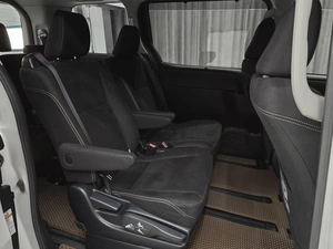 Минивэн Toyota Esquire 2015 года, 1849000 рублей, Красноярск