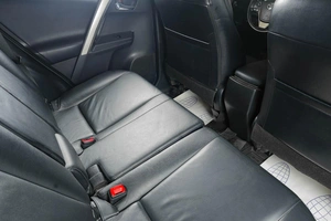 Внедорожник Toyota RAV4 2013 года, 1899000 рублей, Тюмень
