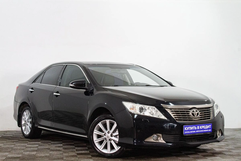 Седан Toyota Camry 2013 года, 1659000 рублей, Сургут