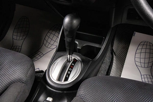 Хетчбэк Honda Fit 2012 года, 949000 рублей, Сургут