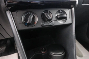 Седан Volkswagen Polo 2016 года, 1099000 рублей, Красноярск