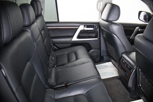 Внедорожник Toyota Land Cruiser 2017 года, 7300000 рублей, Пермь