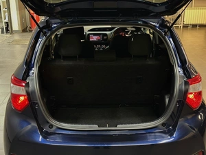 Хетчбэк Toyota Vitz 2019 года, 1097000 рублей, Красноярск