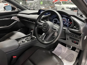 Хетчбэк Mazda 3 2020 года, 1947000 рублей, Красноярск