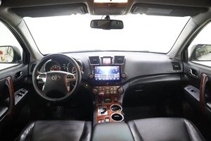 Внедорожник Toyota Highlander 2011 года, 1870000 рублей, Брянск