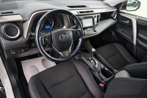 Внедорожник Toyota RAV4 2014 года, 2399000 рублей, Красноярск