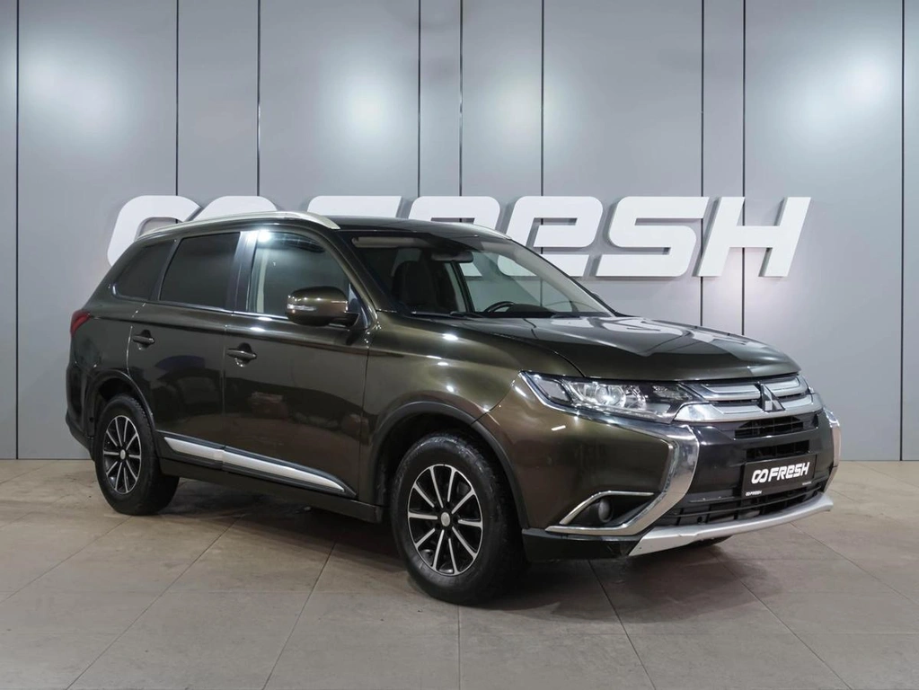 Внедорожник Mitsubishi Outlander 2017 года, 1699000 рублей, Воронеж