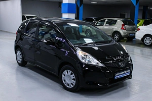 Хетчбэк Honda Fit 2013 года, 878000 рублей, Солонцы