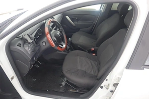 Седан Renault Logan 2020 года, 915000 рублей, Курск