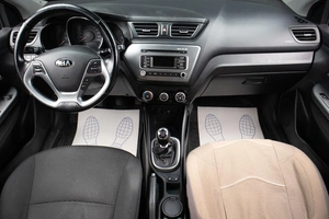 Седан Kia Rio 2016 года, 1039000 рублей, Оренбург
