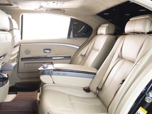 Седан BMW 7 серия 2005 года, 2159000 рублей, Омск