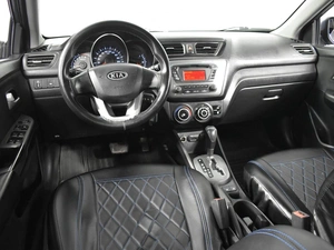 Седан Kia Rio 2012 года, 699900 рублей, Казань