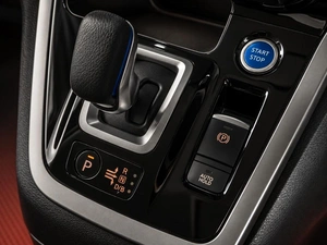 Минивэн Nissan Serena 2018 года, 2489000 рублей, Тюмень