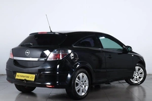 Хетчбэк Opel Astra GTC 2010 года, 629000 рублей, Челябинск