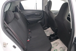 Хетчбэк Toyota Vitz 2019 года, 1119000 рублей, Красноярск