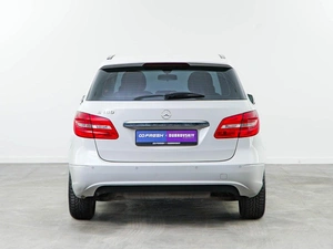 Хетчбэк Mercedes-benz B-класс 2013 года, 1329050 рублей, Москва