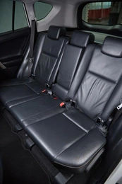 Внедорожник Toyota RAV4 2012 года, 2147000 рублей, Красноярск