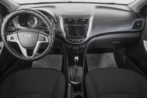 Седан Hyundai Solaris 2012 года, 799000 рублей, Кемерово