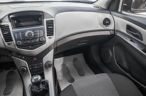 Хетчбэк Chevrolet Cruze 2012 года, 679000 рублей, Барнаул
