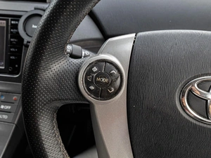 Лифтбек Toyota Prius 2012 года, 1210000 рублей, Краснодар