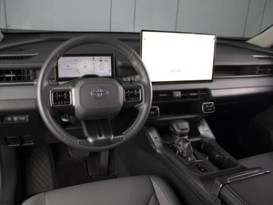 Внедорожник Toyota RAV4 2026 года, 4300000 рублей, Омск
