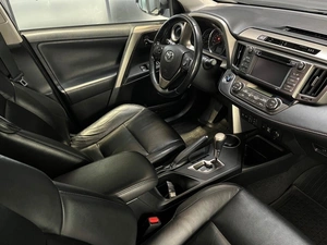 Внедорожник Toyota RAV4 2013 года, 2590000 рублей, Абакан