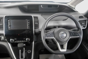 Минивэн Nissan Serena 2019 года, 1999000 рублей, Кемерово